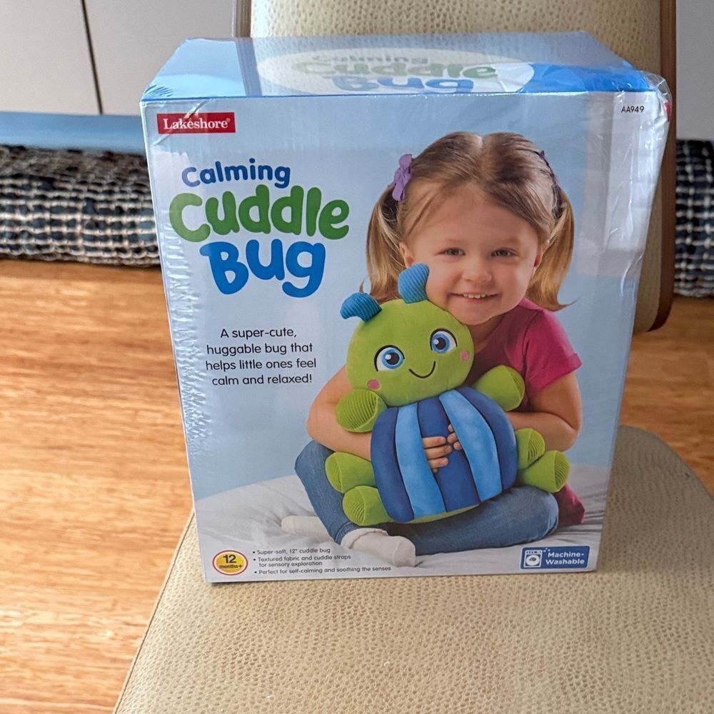 NWT Lakeshore calming cuddle bug